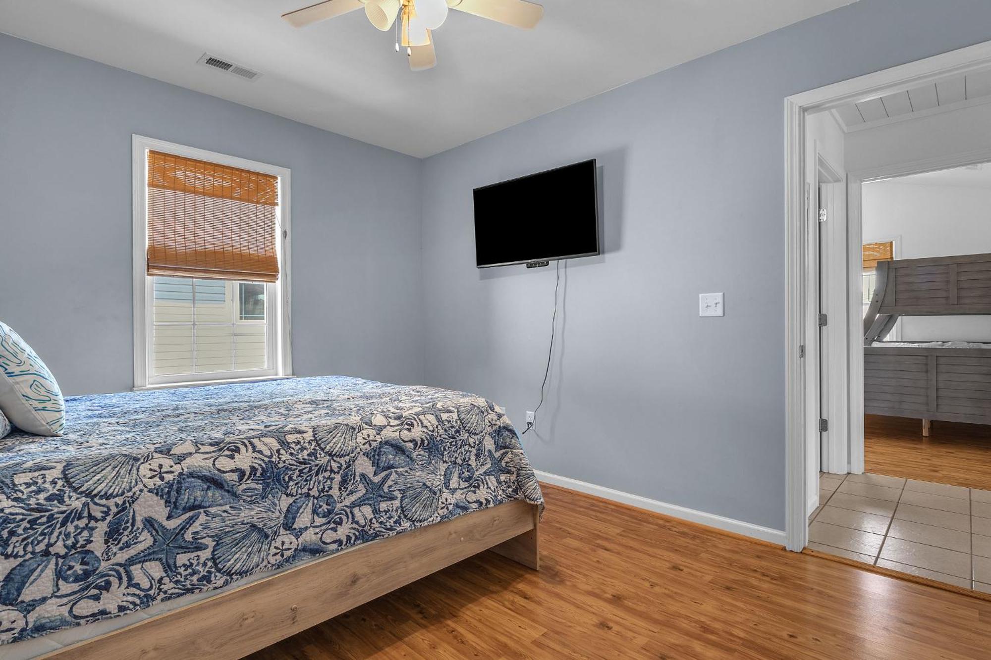 Off The Clock Oak Island Exterior foto