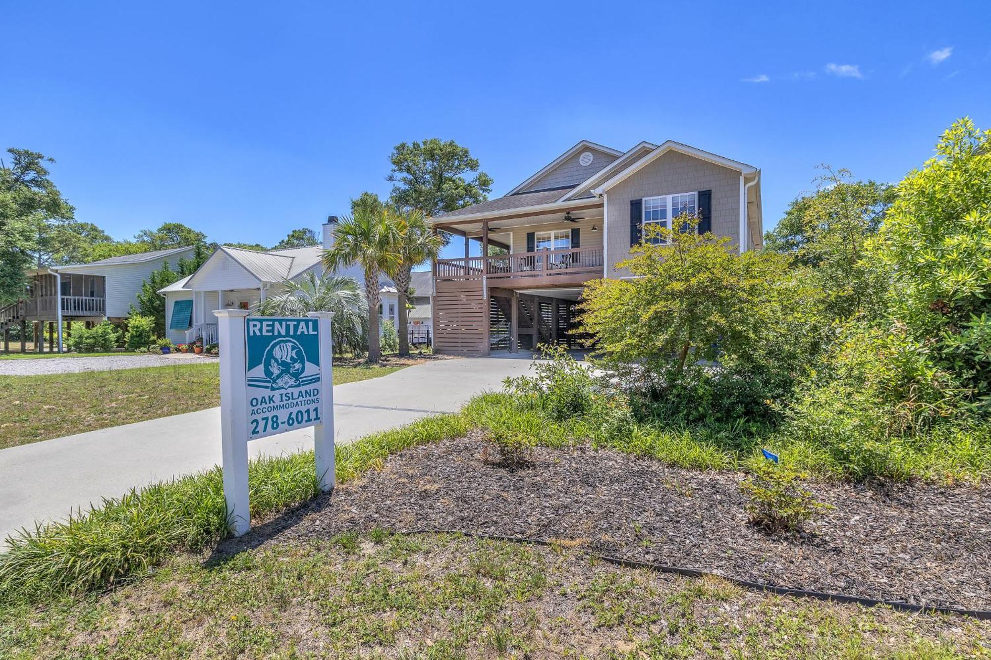 Off The Clock Oak Island Exterior foto